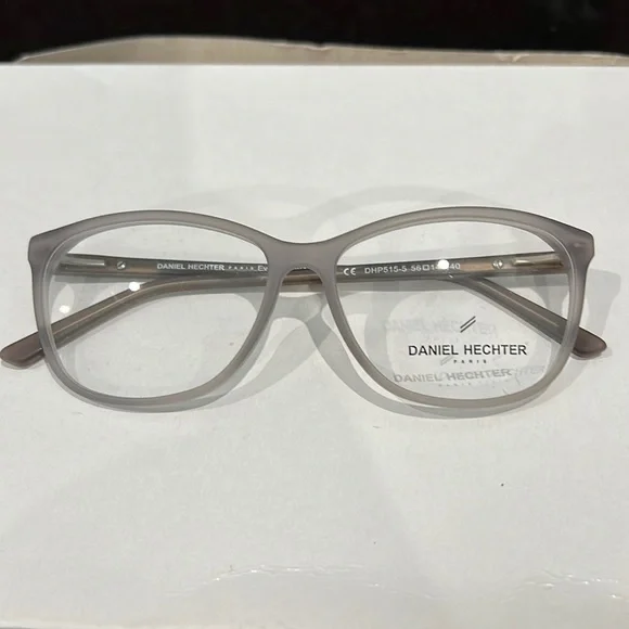Brand new Authentic Daniel Hechter Eyeglasses Case & Wipe included Daniel Hechter | Accessories | Brand New Authentic Daniel  main image 3